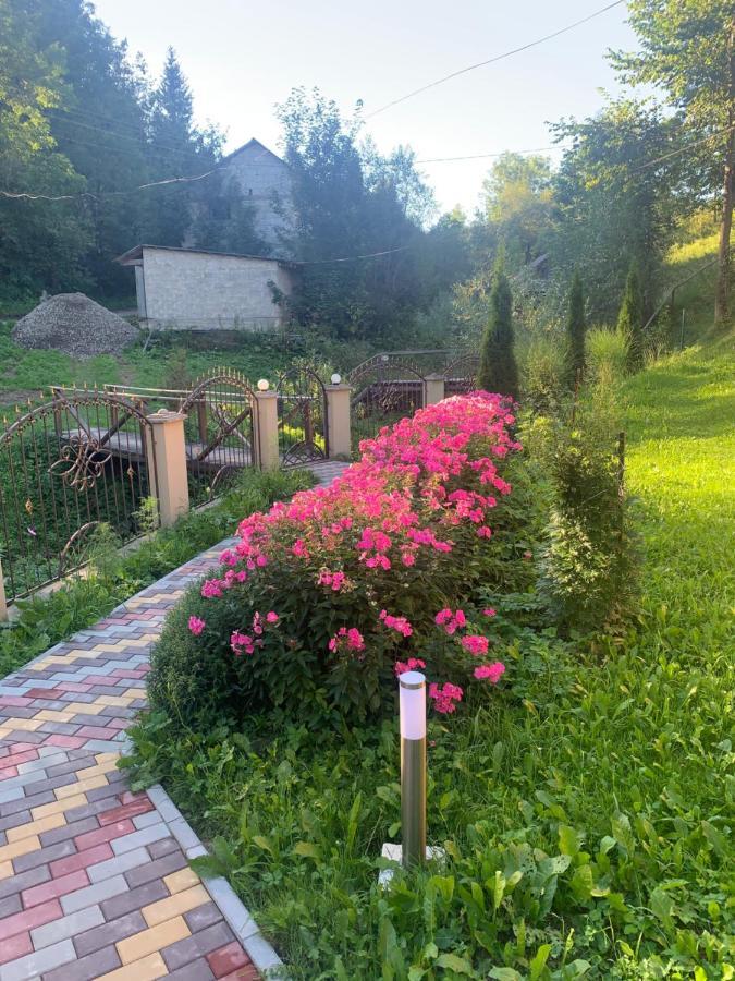 פודובובץ Cottage house מראה חיצוני תמונה