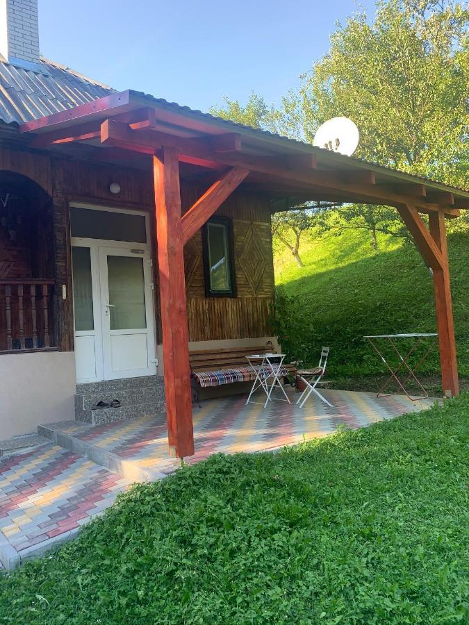 פודובובץ Cottage house מראה חיצוני תמונה