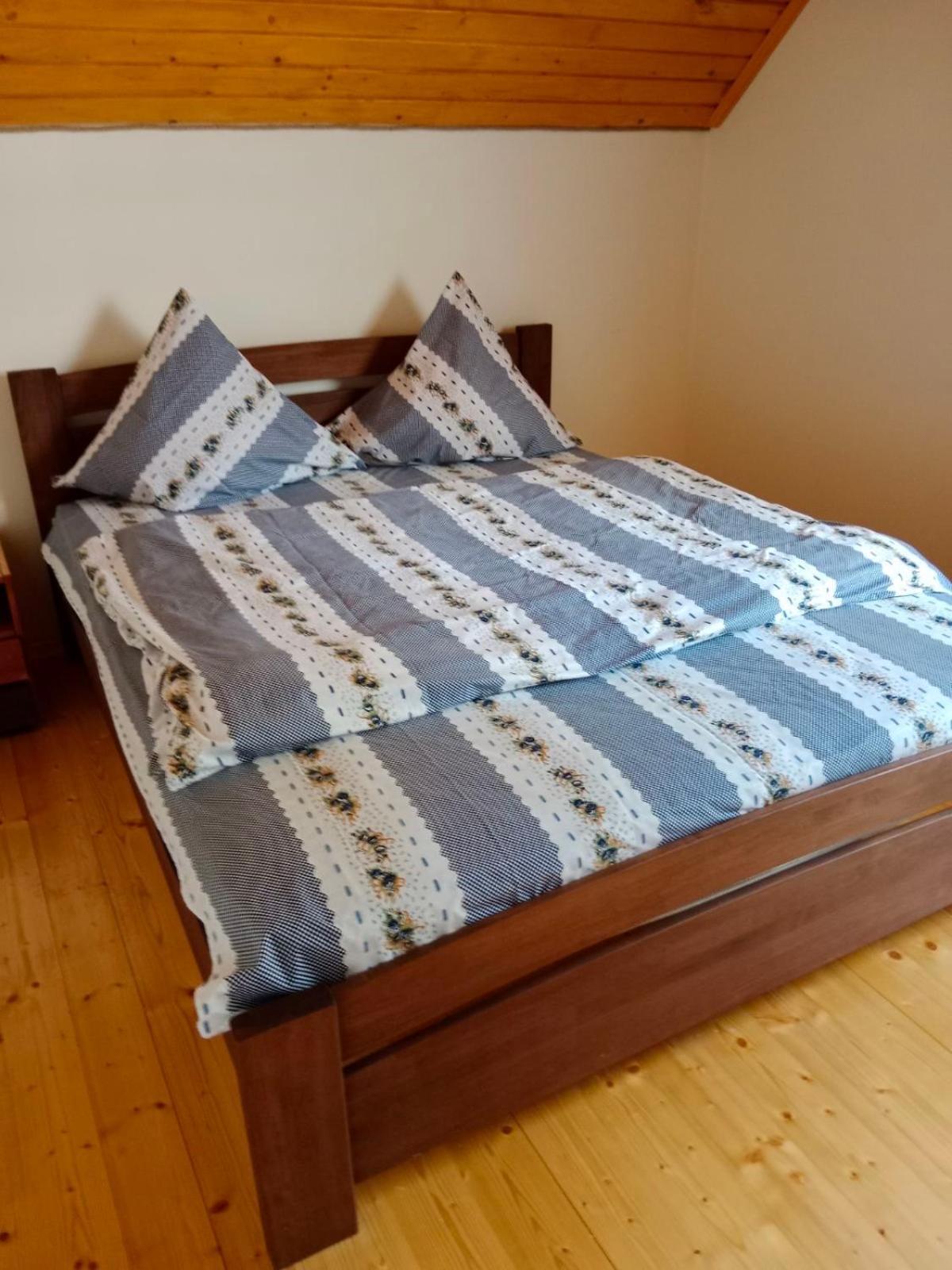 פודובובץ Cottage house מראה חיצוני תמונה