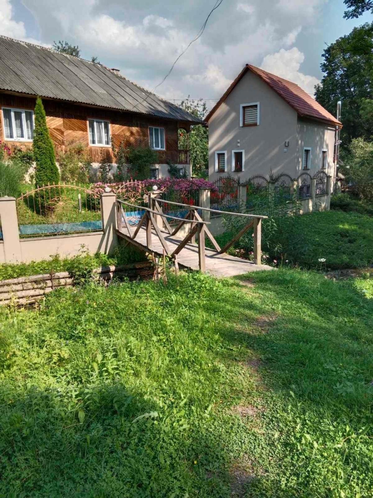 פודובובץ Cottage house מראה חיצוני תמונה